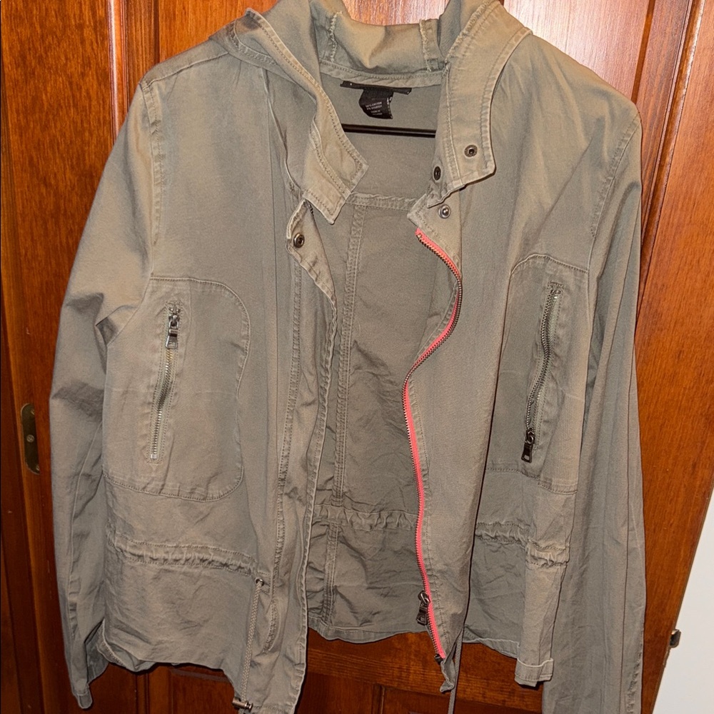 Olive Green Hooded Jacket with Pink Zipper